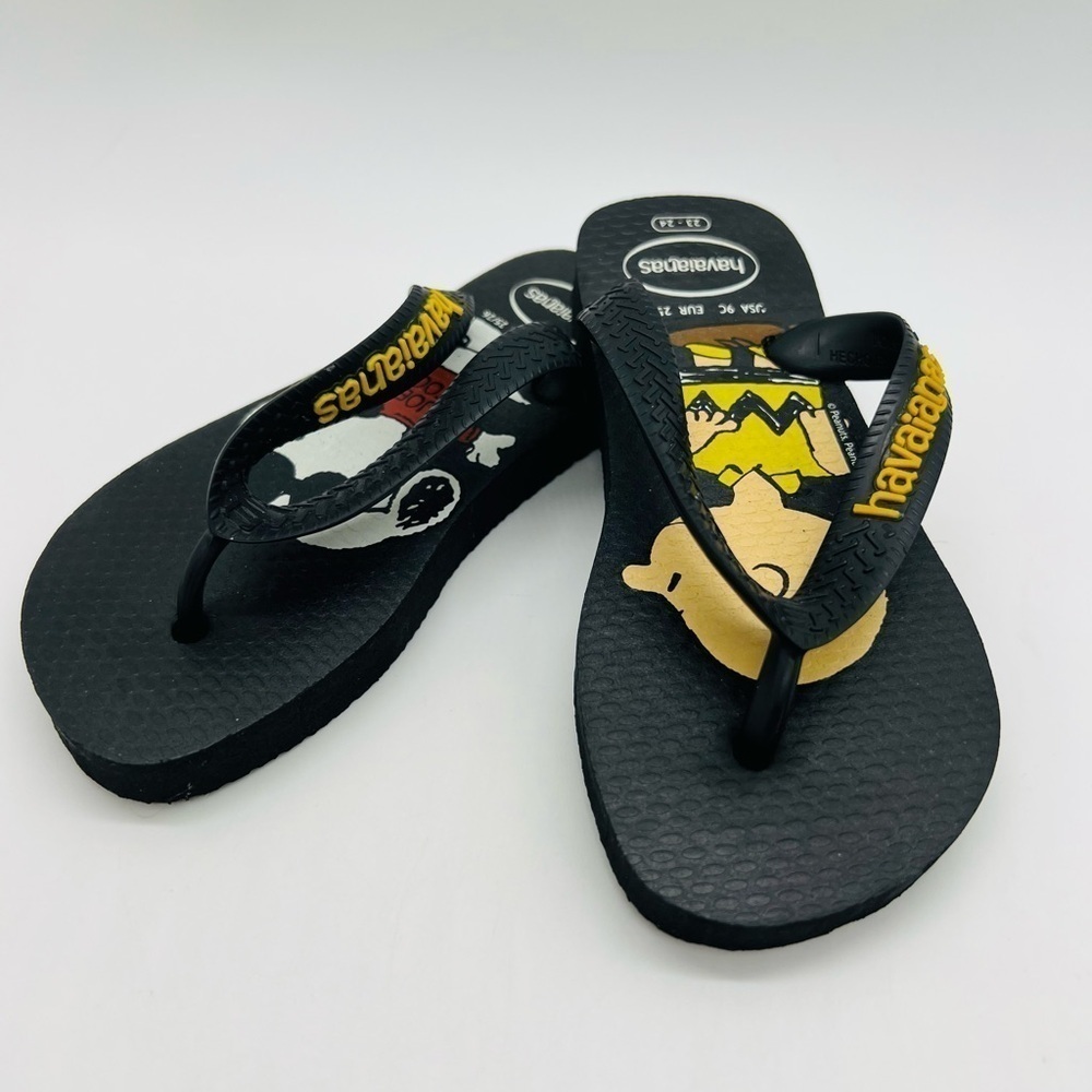 HAVAIANAS AND SNOOPY BLACK THONG SANDALS SIZE TODDLER 9
